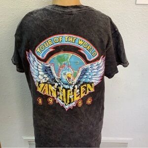Van Halen Tour Of The World 1984 Acid Washed Gray Graphic Tee -Men’s M